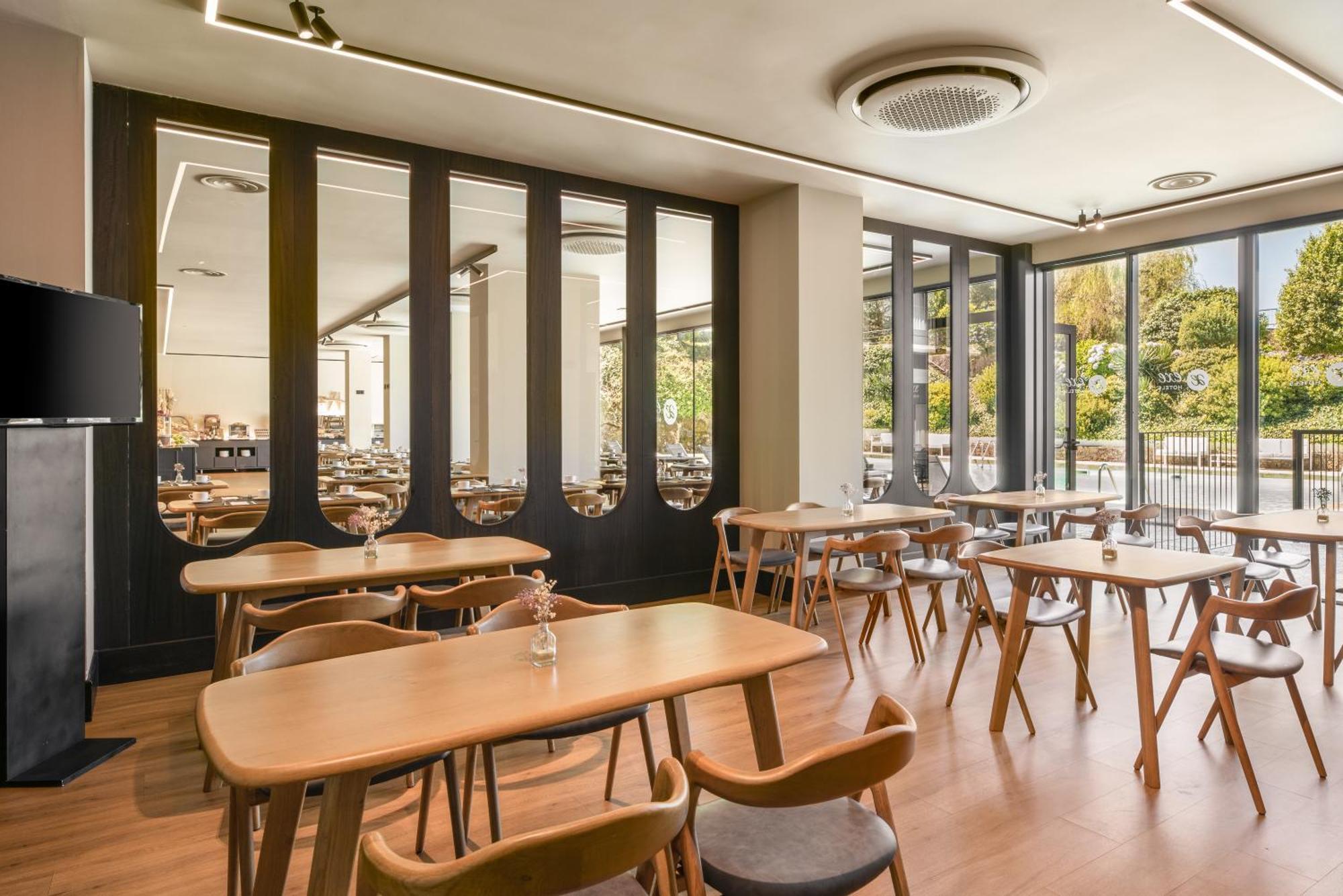 Exe Peregrino Hotel Santiago de Compostela Bagian luar foto