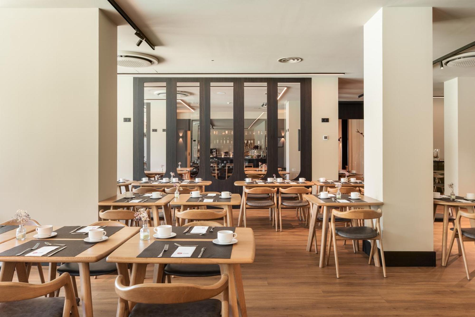 Exe Peregrino Hotel Santiago de Compostela Bagian luar foto